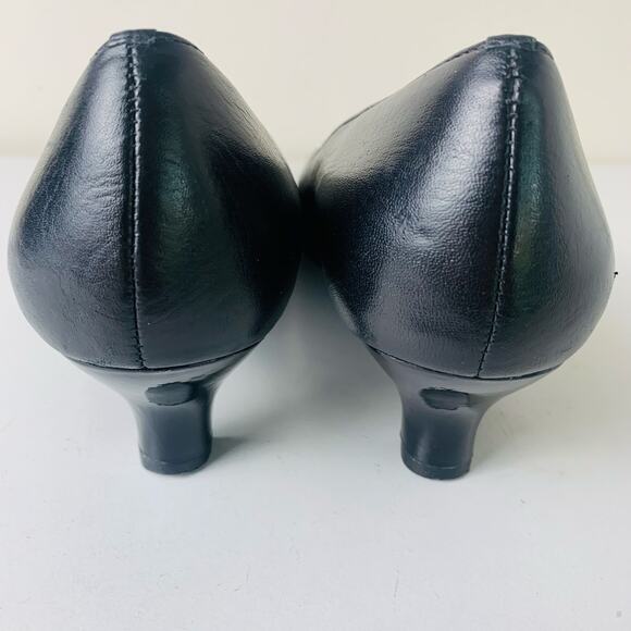 Brighton Black Leather Pointed Toe Pumps Kitten Heels Gold Trim Size 7.5 - Picture 7 of 15